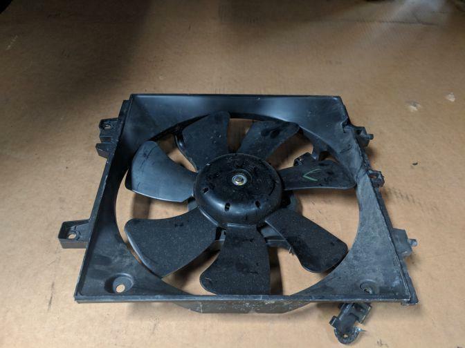2002 SUBARU IMPREZA GDB LEFT FAN 11/02-07/07