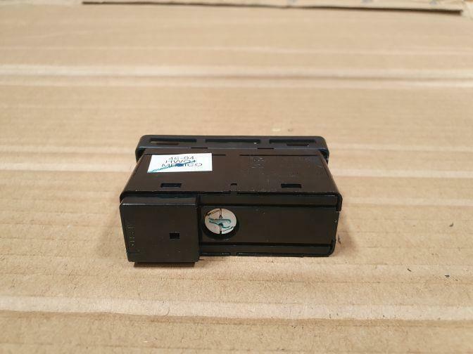 BMW Z4 E85 HAZARD SWITCH 08/03-02/09