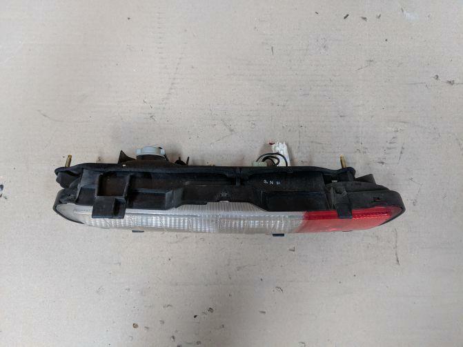 2003 NISSAN ELGRAND E51 LEFT HAND TAILLIGHT 05/02-11/04