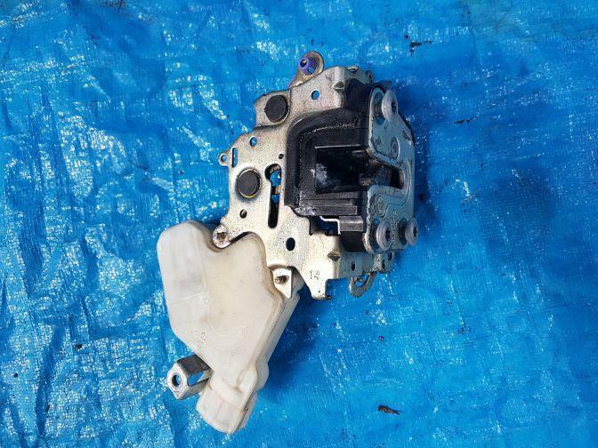09/04 NISSAN XTRAIL T30 FRONT LEFT DOOR LOCK ACTUATOR
