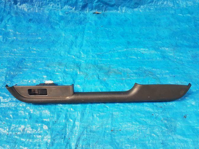 09/2004 NISSAN XTRAIL T30 REAR RIGHT POWER WINDOW SWITCH RRHS