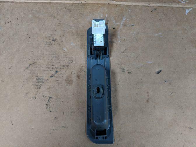 2006 NISSAN CUBE BZ11 REAR LEFT POWER WINDOW SWITCH RLHS PW