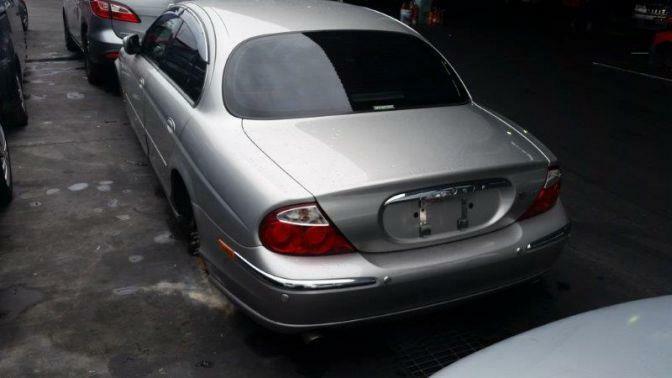 2005 JAGUAR XJ REAR BUMPER BAR