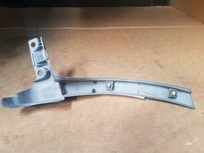 1999 SUBARU FORESTER SF5 RIGHT QUARTER MOULD 08/97-05/02