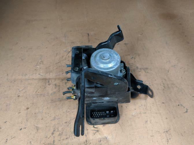 HONDA INTEGRA DC5 GLI ABS PUMP 2002-2006