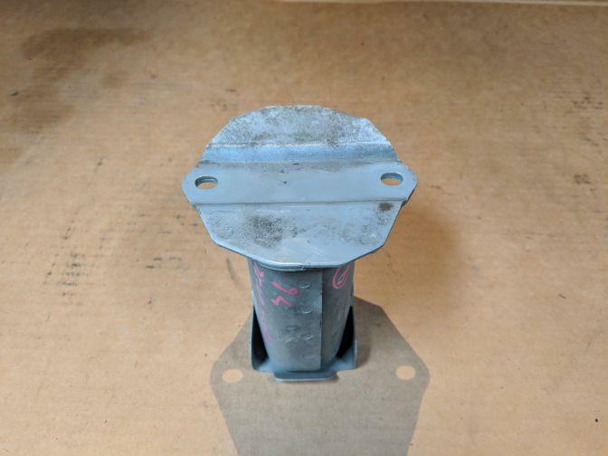 2004 NISSAN ELGRAND E51 BUMPER MOUNTING BRACKET 05/02-12/10