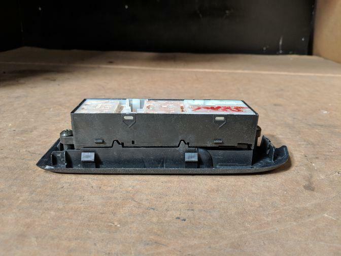 2003 NISSAN SKYLINE V35 SEDAN FRONT RIGHT POWER WINDOW SWITCH 06/01-06/07