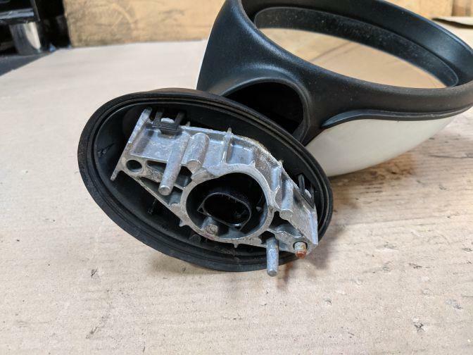 2008 MINI COOPER R55/R56/R57 RIGHT MIRROR MANUAL FOLDING TYPE