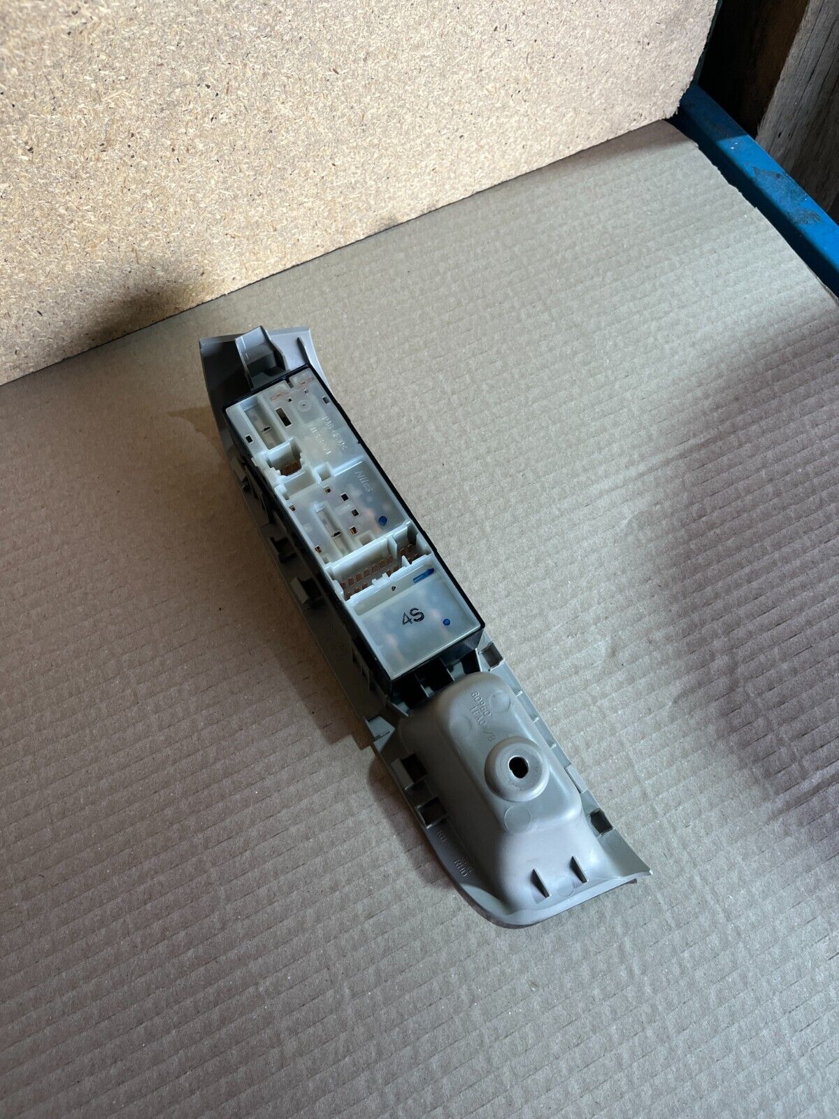 NISSAN CUBE Z12 MASTER FRONT RIGHT POWER WINDOW SWITCH