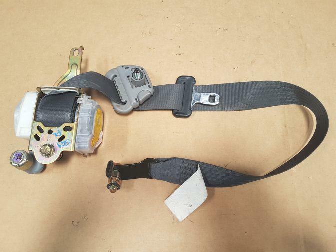 SUBARU FORESTER SG9 FRONT LEFT SRS SEATBELT