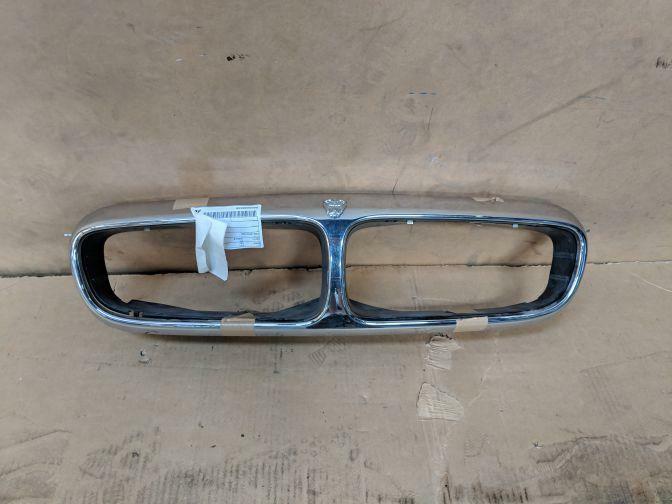 2005 JAGUAR XJ X350 GRILL 05/03-12/09