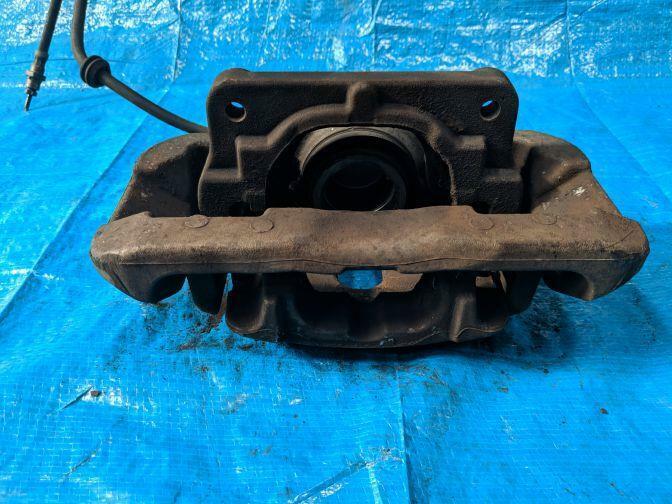 2002 BMW E65 745I FRONT LEFT BRAKE CALIPER