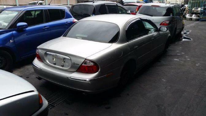 2005 JAGUAR XJ REAR BUMPER BAR