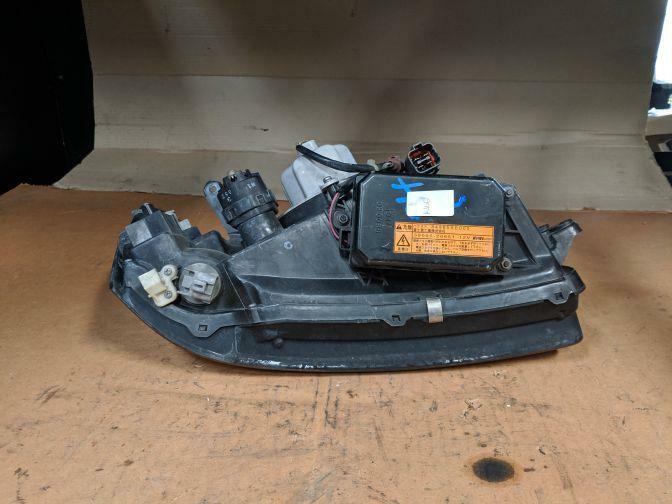 SUBARU LEGACY B4 LEFT HID HEADLIGHT 1998-2004