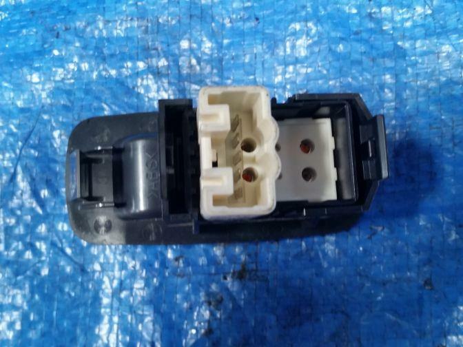 2005 TOYOTA RAV 4 REAR RIGHT POWER WINDOW SWITCH RRHS PW
