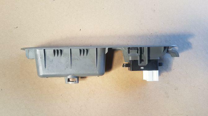 NISSAN CUBE BZ11 REAR LEFT POWER WINDOW SWITCH RLHS PW 10/02-11/08