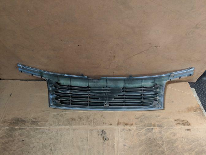 2000 NISSAN ELGRAND E50 GRILL 05/97-05/02