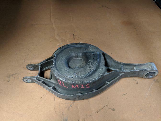 NISSAN STAGEA M35 REAR LEFT SPRING CARRIER 2001-2007