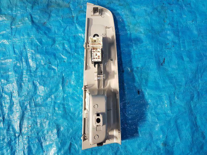 SUBARU IMPREZA GH7 GX REAR RIGHT POWER WINDOW SWITCH