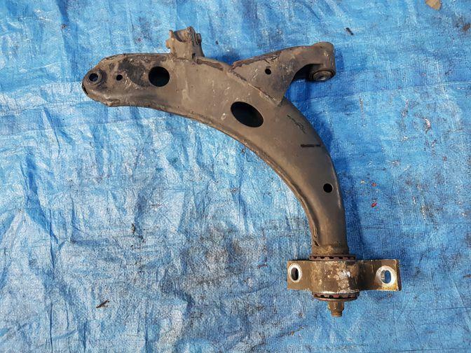 SUBARU FORESTER SF5 FRONT RIGHT LOWER CONTROL ARM 08/97-06/02