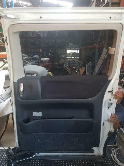 2006 NISSAN ELGRAND E51 REAR RIGHT SLIDING DOOR 12/04-12/10