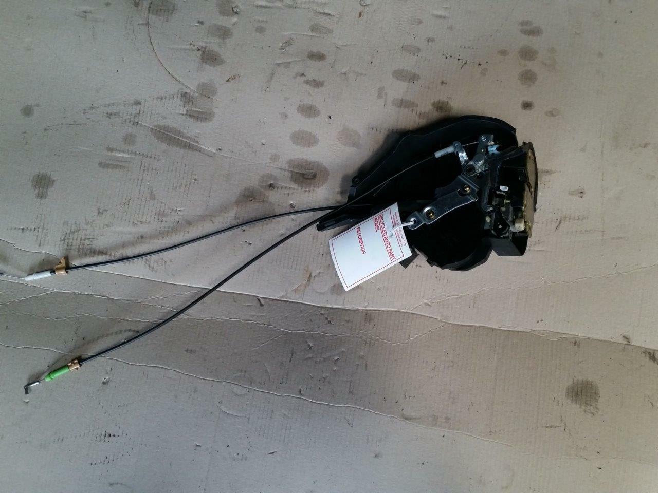 TOYOTA ALTEZZA RS200 SXE10 REAR RIGHT DOOR LOCK ACTUATOR