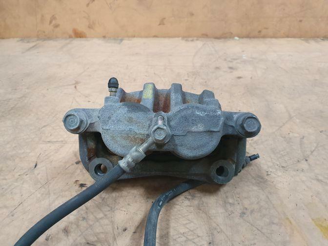 NISSAN ELGRAND E51 FRONT RIGHT BRAKE CALIPER 05/02-12/10