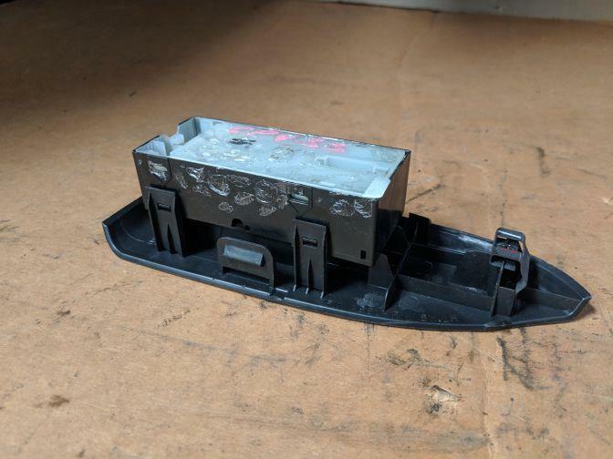 2002 NISSAN SKYLINE V35 FRONT LEFT POWER WINDOW SWITCH 06/01-06/07