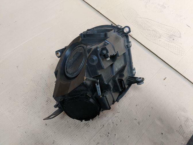 2008 MINI COOPER R55/R56/R57 RIGHT HALOGEN HEADLIGHT