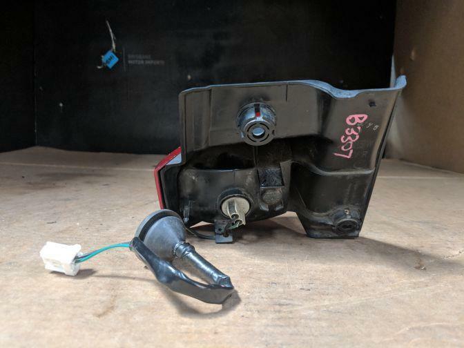 2004 NISSAN ELGRAND E51 RIGHT HAND TAILLIGHT RHS 05/02-12/10