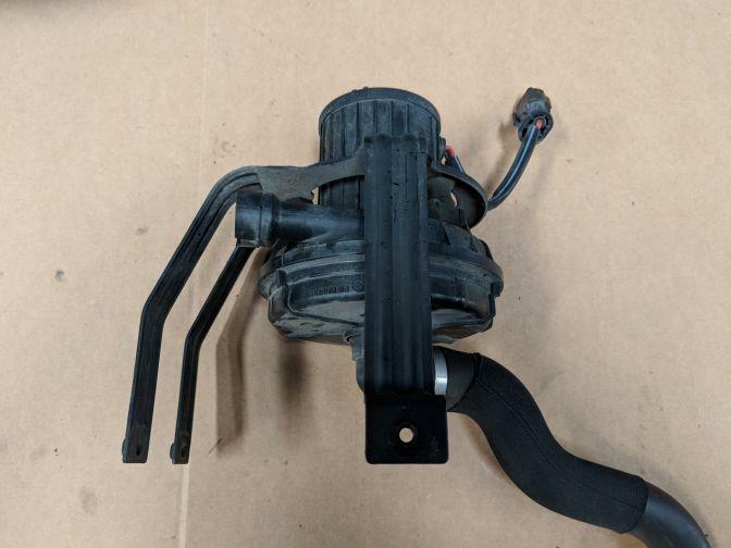 2002 BMW E65 745I SECONDARY AIR / SMOG PUMP