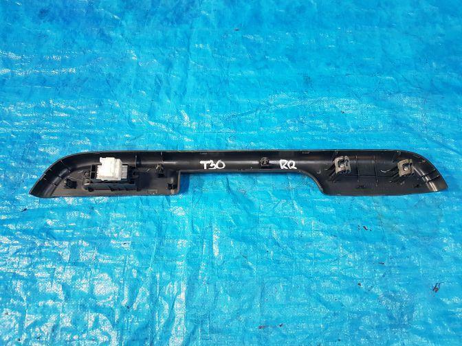 09/2004 NISSAN XTRAIL T30 REAR RIGHT POWER WINDOW SWITCH RRHS