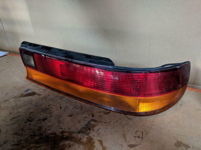 TOYOTA CHASER JZX90 RIGHT TAIL LIGHT RHS