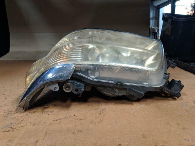 NISSAN ELGRAND E50 LEFT HID HEADLIGHT 05/97-05/02