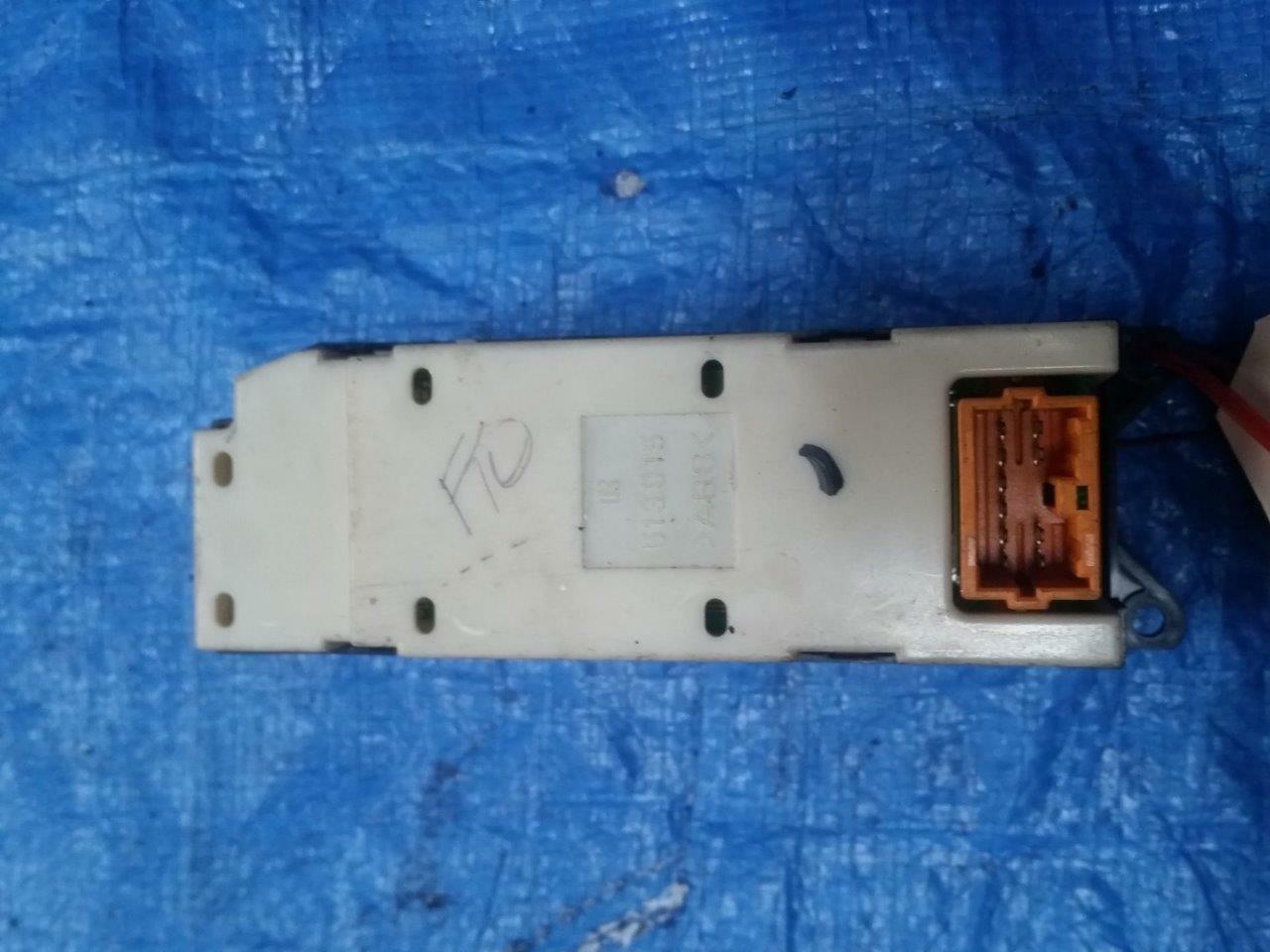 MITSUBISHI FTO DE3A RIGHT MASTER POWER WINDOW SWITCH RHS PW