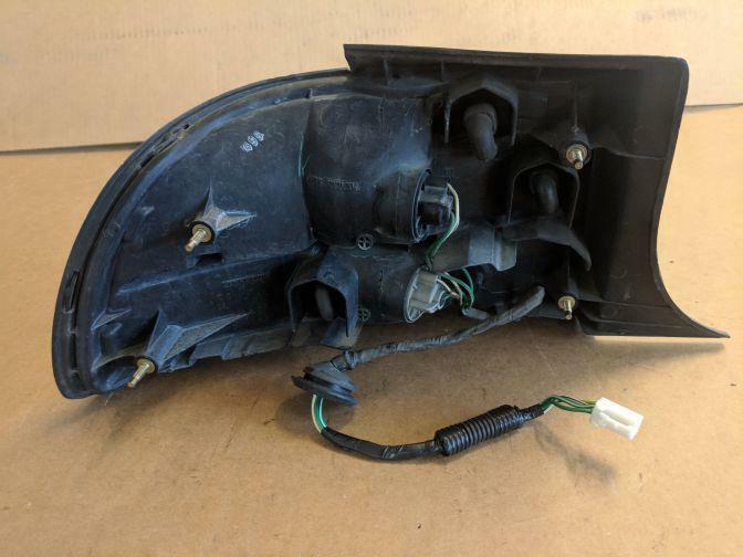 1995 TOYOTA ARISTO JZS147 RIGHT HAND TAILLIGHT