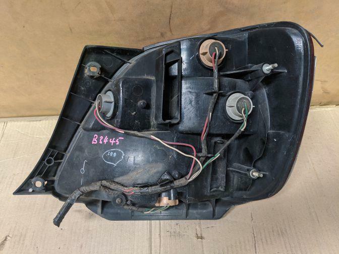 2000 TOYOTA ARISTO JZS160 LEFT HAND TAILLIGHT 1997-2005