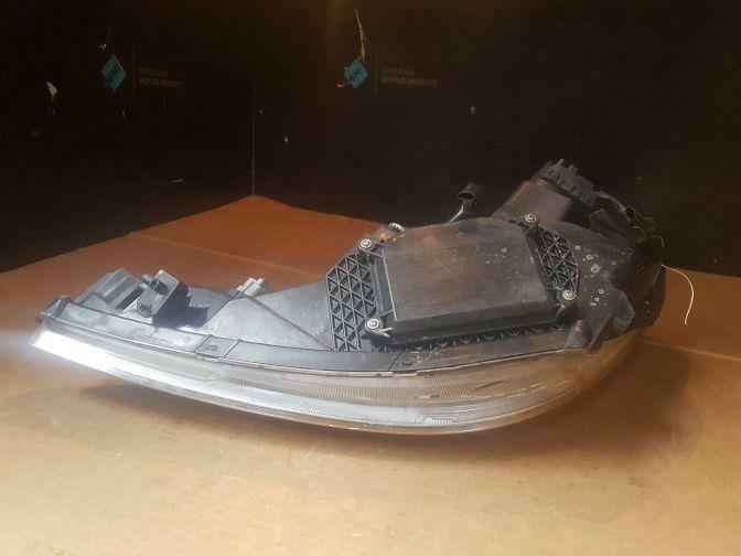2005 TOYOTA TARAGO ACR30 RIGHT HEADLIGHT XENON HID 06/03-02/06