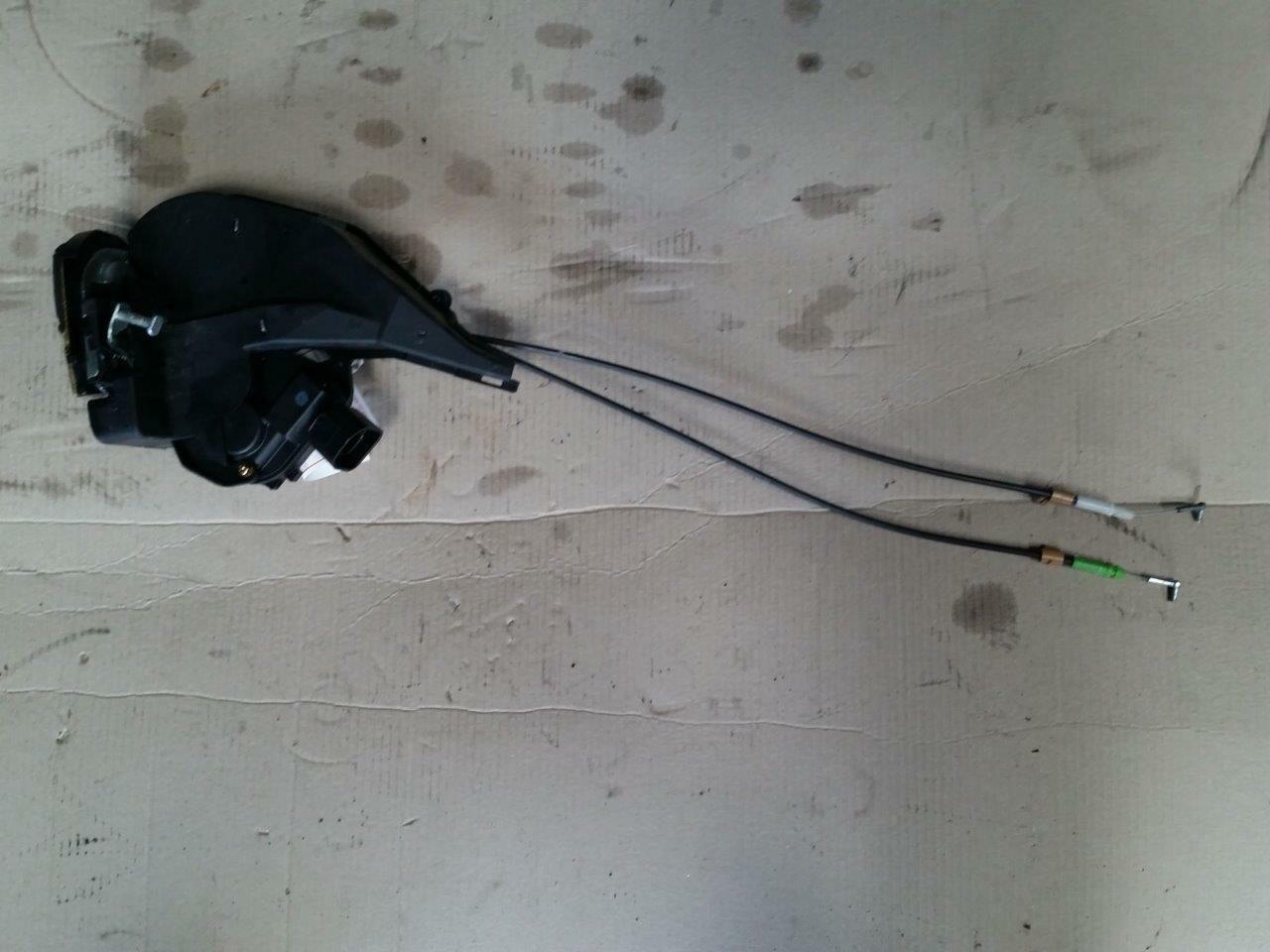 TOYOTA ALTEZZA RS200 SXE10 REAR RIGHT DOOR LOCK ACTUATOR