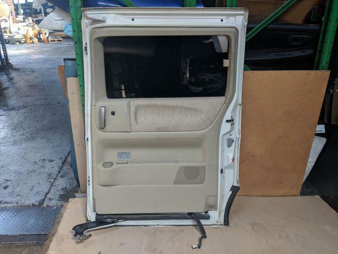 2002 NISSAN ELGRAND E51 REAR RIGHT SLIDING DOOR 05/02-12/10