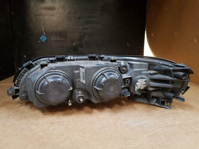 2004 VOLVO V70 YV1SW RIGHT HALOGEN HEADLIGHT 03/00-12/07