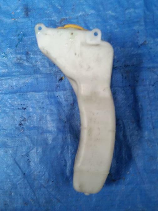 SUBARU IMPREZA GDA OVERFLOW BOTTLE