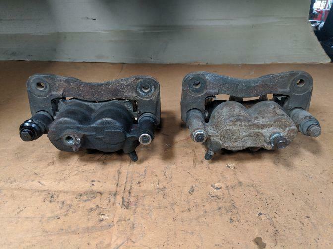 SUBARU IMPREZA STI GDB FRONT BRAKE CALIPER PAIR 2000-2003