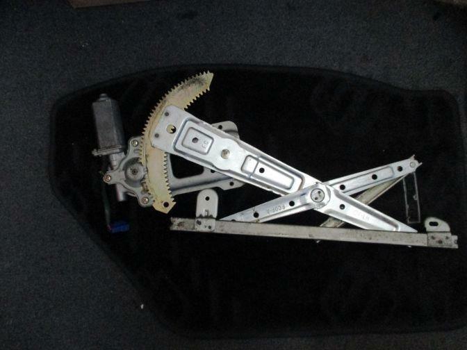 2002 SUBARU FORESTER SF9 FRONT LEFT WINDOW REGULATOR JDM