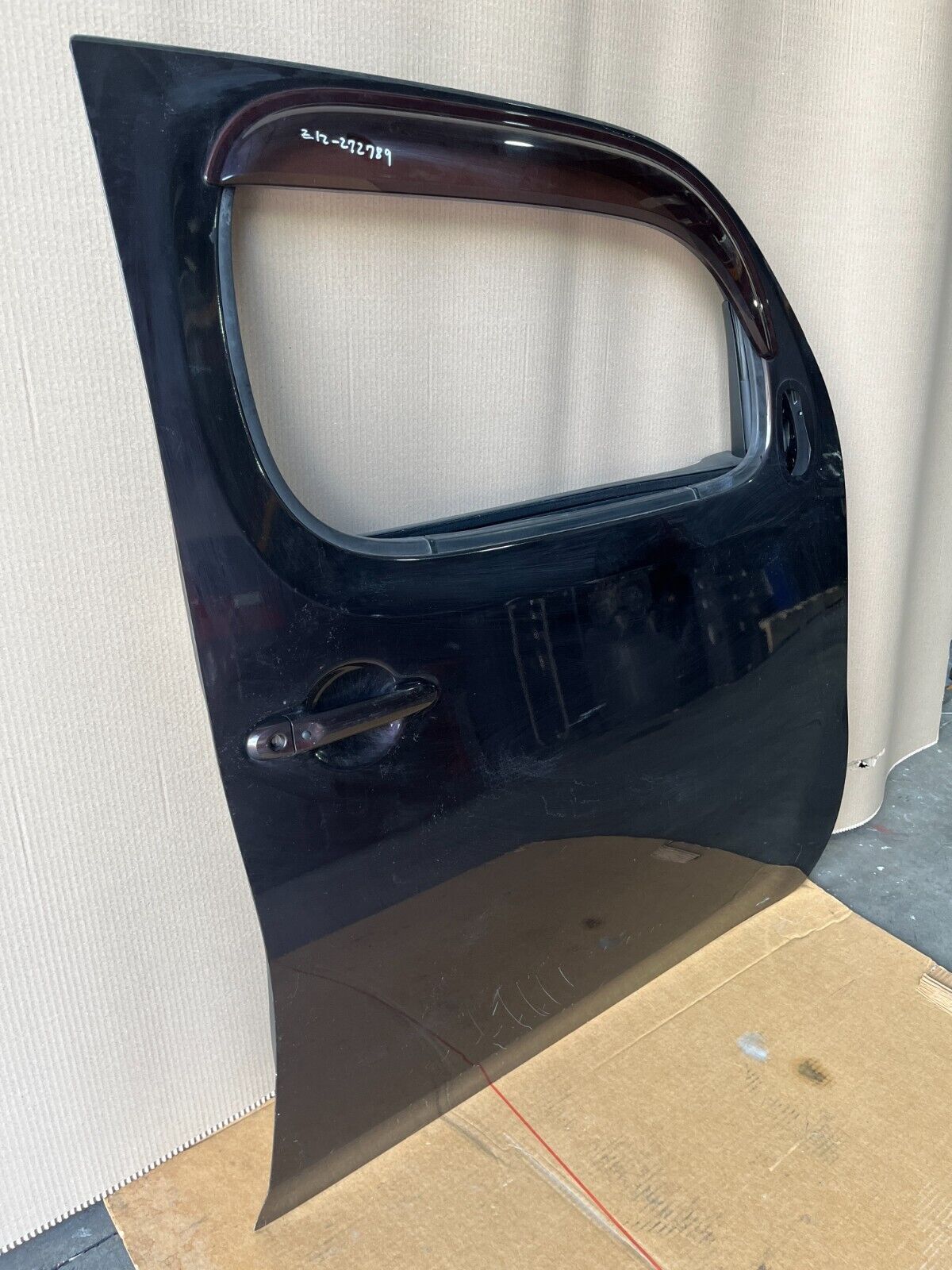 NISSAN CUBE Z12 FRONT RIGHT DOOR