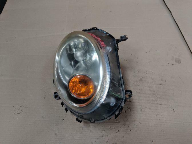 2008 MINI COOPER R55/R56/R57 RIGHT HALOGEN HEADLIGHT