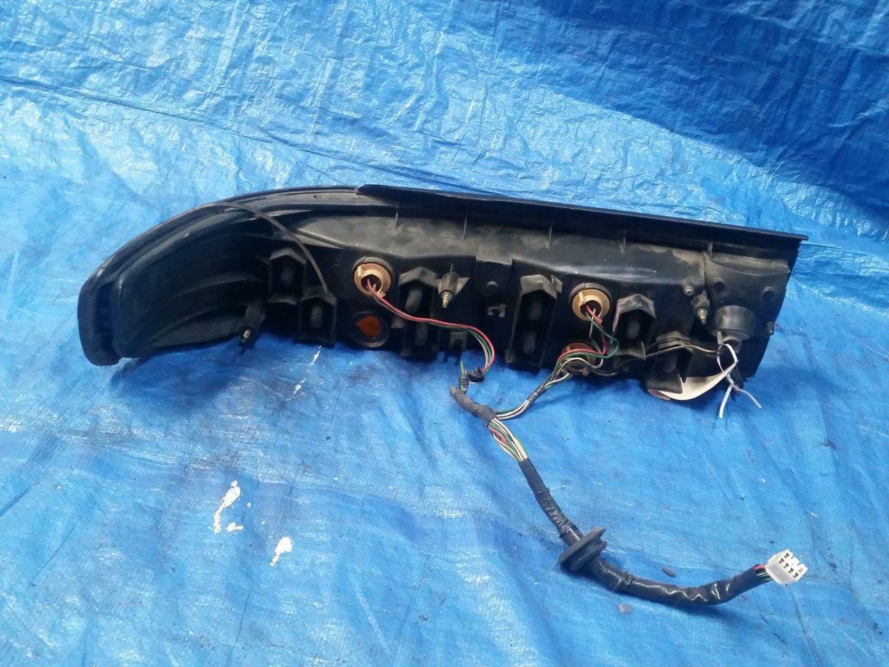 TOYOTA CHASER JZX90 JDM RIGHT TAIL LIGHT SMALL CLEAR
