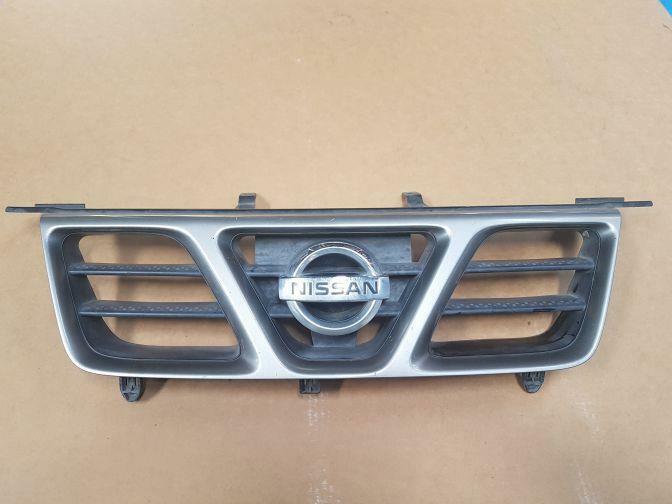 2007 NISSAN XTRAIL T30 FRONT GRILL