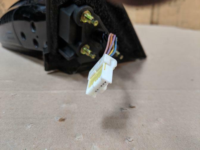 NISSAN SKYLINE R34 SEDAN RIGHT MIRROR 5 WIRE 05/98-08/02