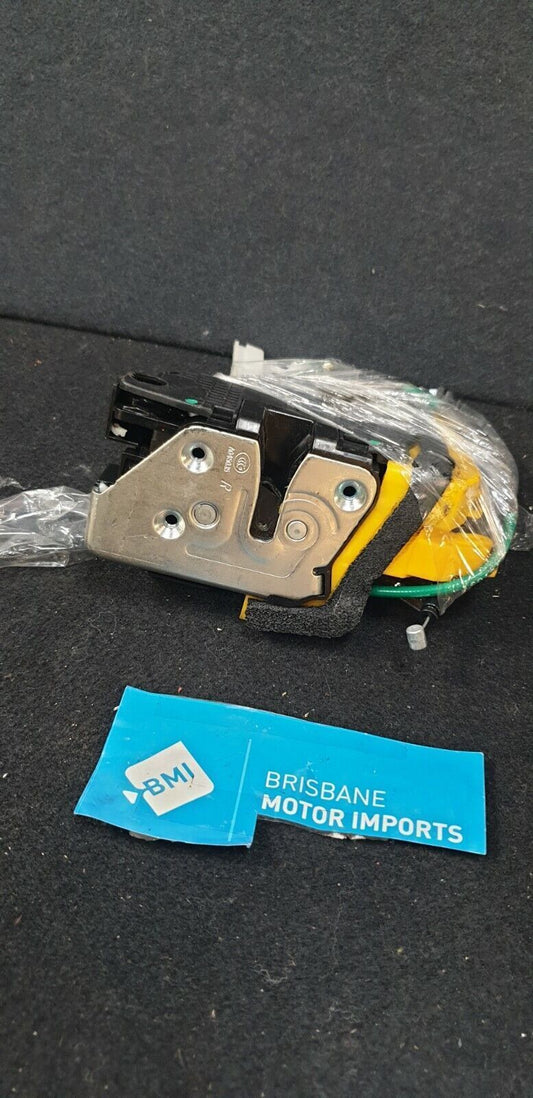 HYUNDAI i30 GD RIGHT REAR DOOR LOCK MECHANISM (5 DOOR) 2012on